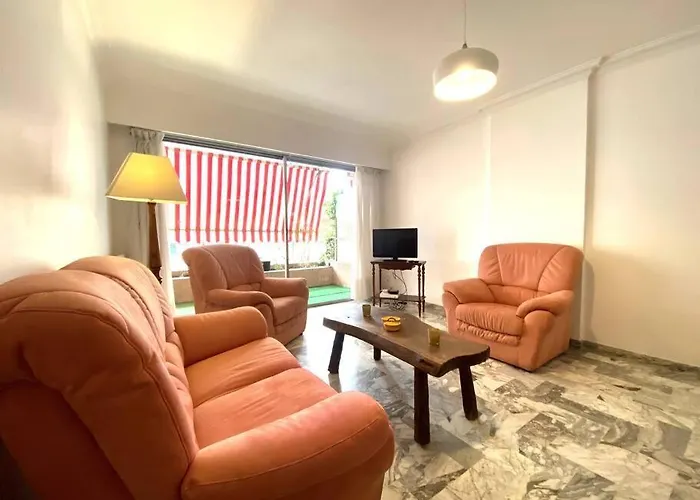 L Alicante Carre D'or 2 Pieces Terrasse Climatise Apartment *