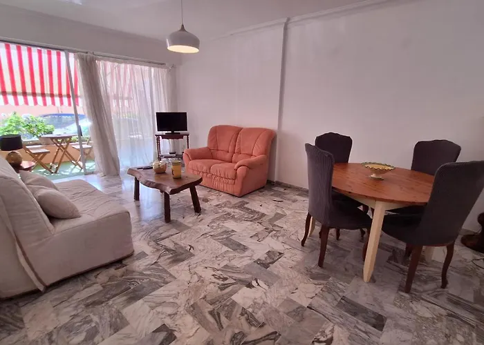 L Alicante Carre D'or 2 Pieces Terrasse Climatise Apartment