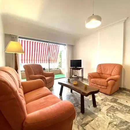 L Alicante Carre D'or 2 Pieces Terrasse Climatise Apartmán *