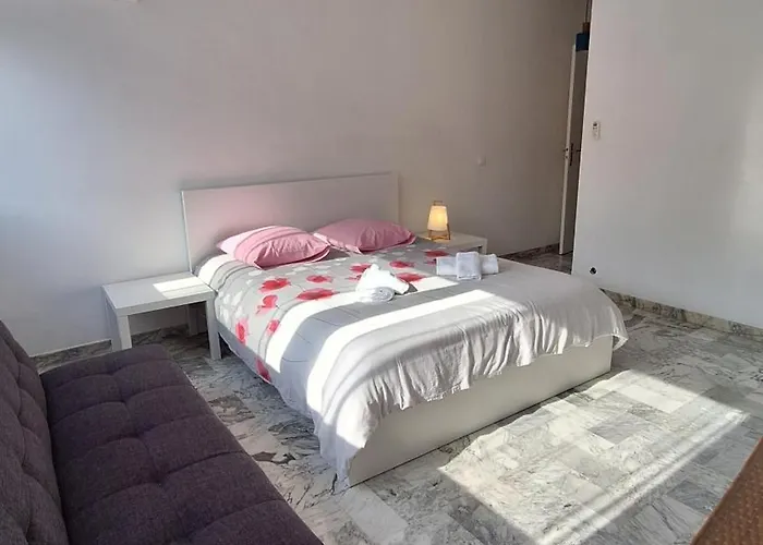 L Alicante Carre D'or 2 Pieces Terrasse Climatise * Menton